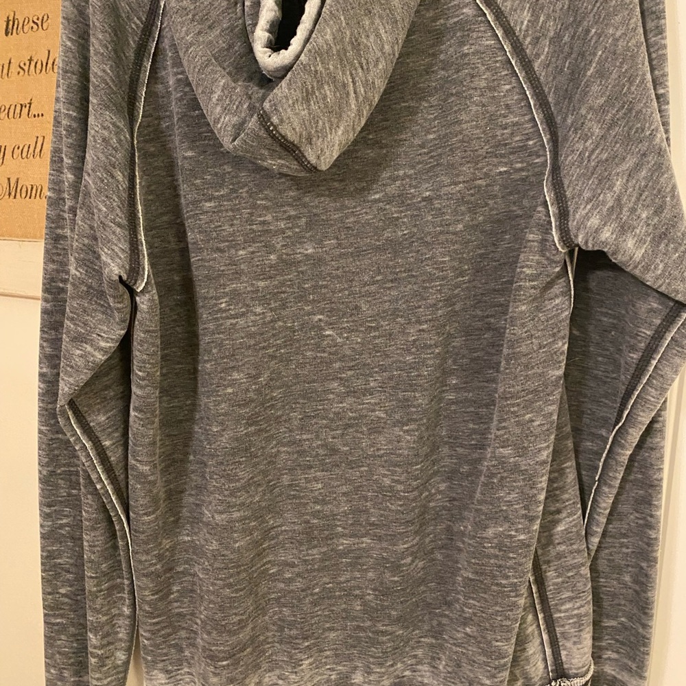 Women’s lake life small hoodie